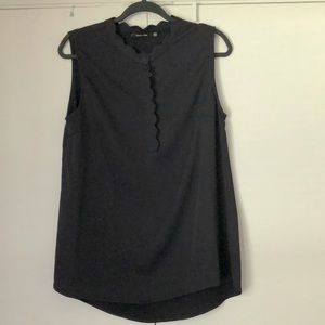 Doe & Rae black sleeveless blouse- Large